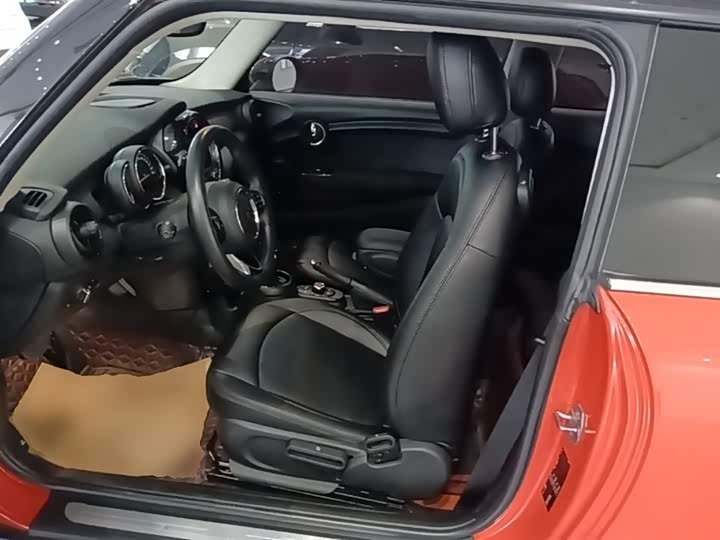 MINI Hatch — фото 15