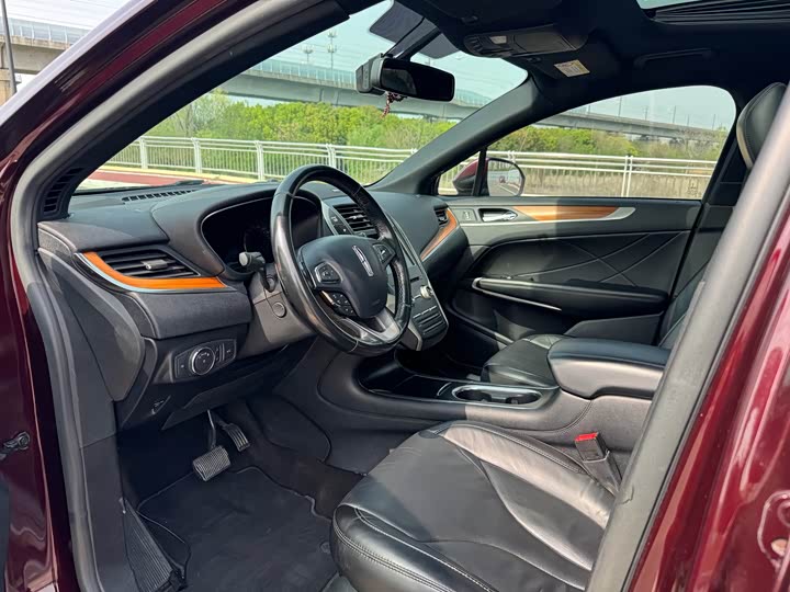 Lincoln MKC 2019 2.0 T 4 WD VI — фото 9