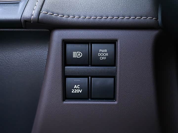 Toyota Vellfire — фото 18