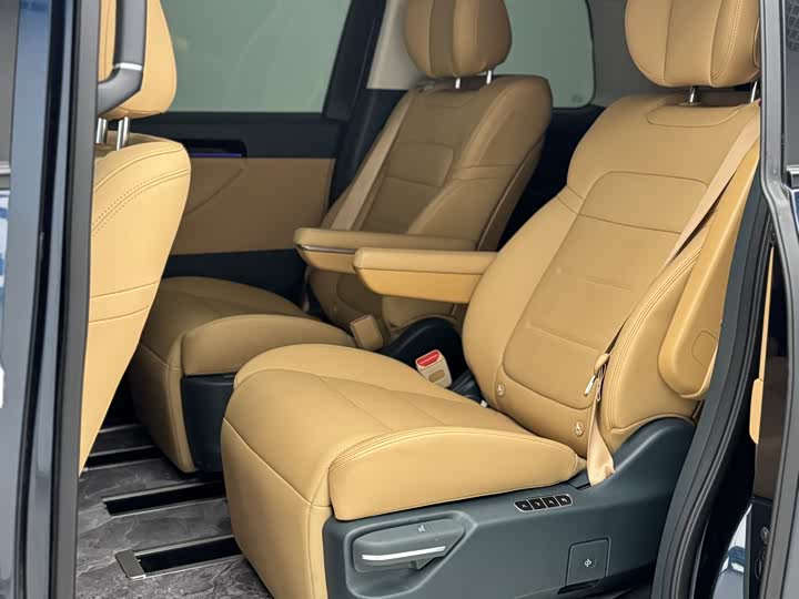 Trumpchi E 8 PHEV 2024 150km MAX — фото 6