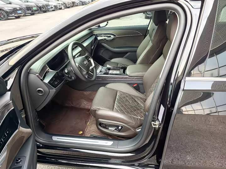Audi A8 2021 A 8 L 50 TFSI quattro Comfort — фото 7
