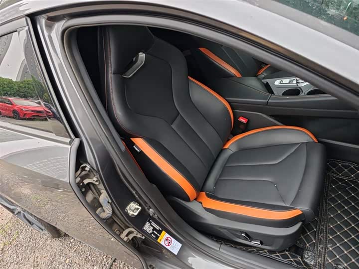 Changan UNI-V 2023 1.5 T Premium — фото 25