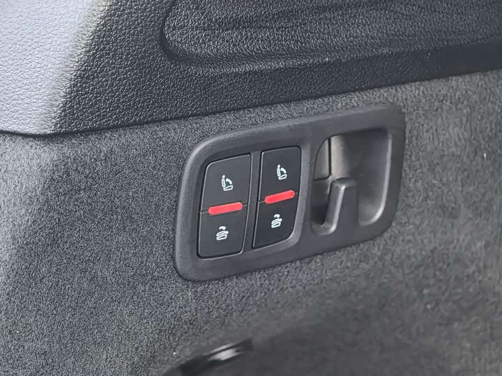 Audi Q7 2018 40 TFSI Comfort — фото 15