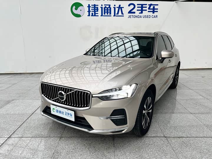Volvo XC60 2023 B 5 4 WD — фото 1