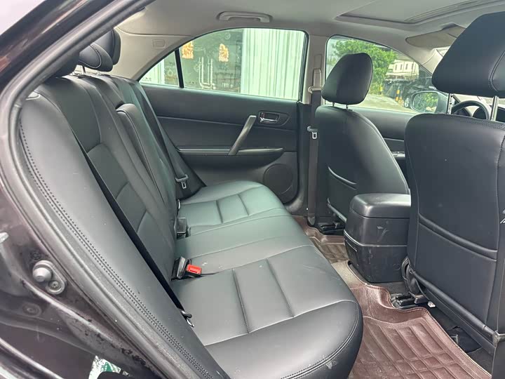 Mazda 6 2015 2.0 L AT Luxury — фото 14