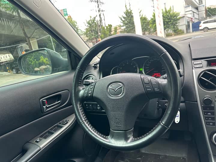 Mazda 6 2015 2.0 L AT Luxury — фото 19