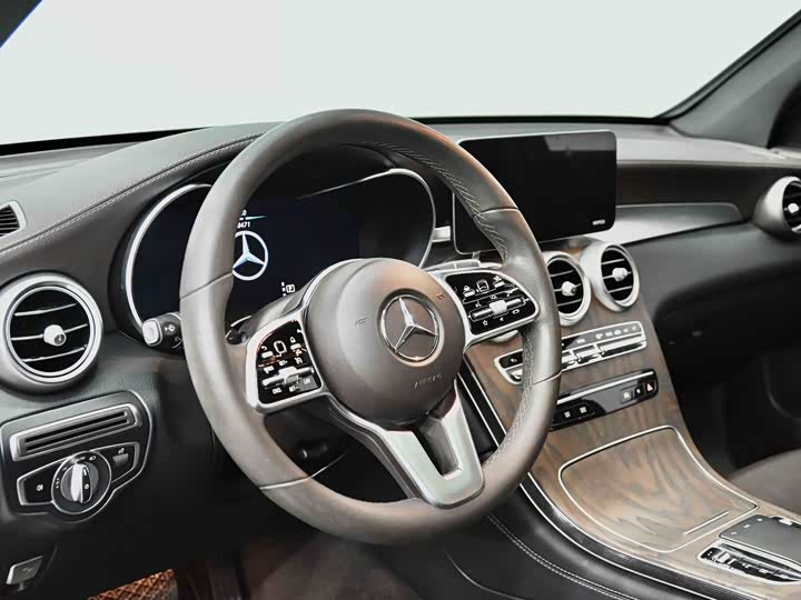 Mercedes-Benz GLC 2020 GLC 260 L 4 MATIC Luxury — фото 34