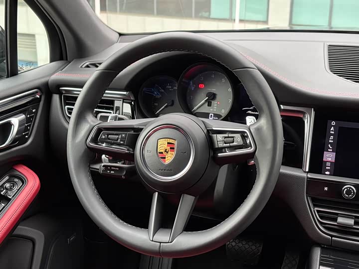 Porsche Macan 2022 Macan S 2.9 T — фото 14