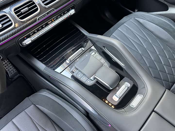 Mercedes-Benz GLS 2024 AMG GLS 63 4 MATIC+ — фото 5