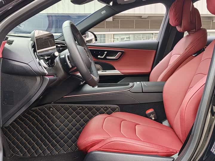 Mercedes-Benz E-Class 2024 E 300 L Sport — фото 12