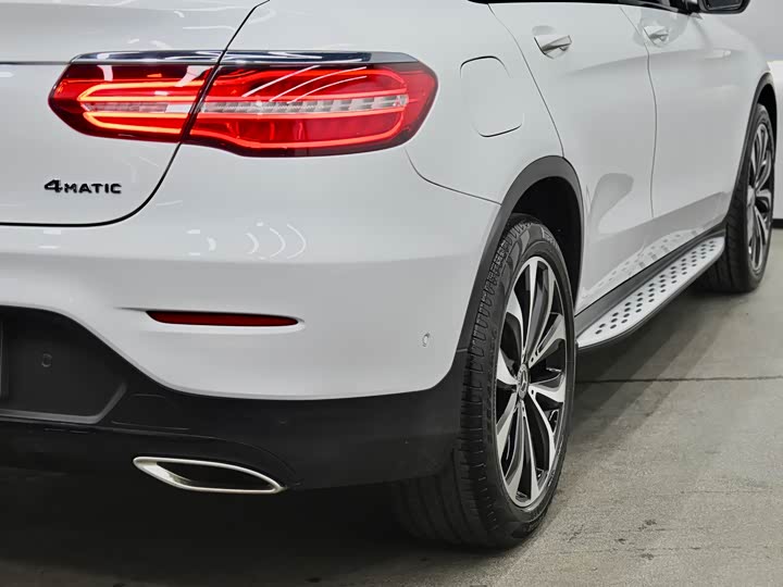 Mercedes-Benz GLC 2019 GLC 260 4 MATIC SUV — фото 36