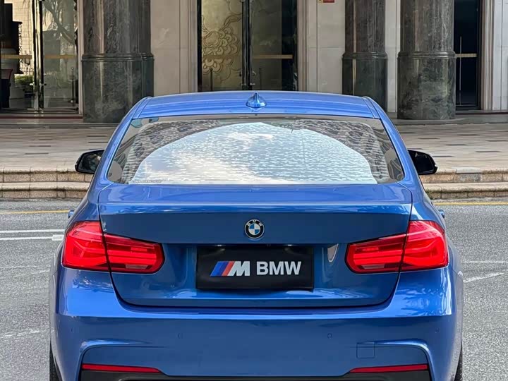 BMW 3 Series 320i M спорт — фото 3