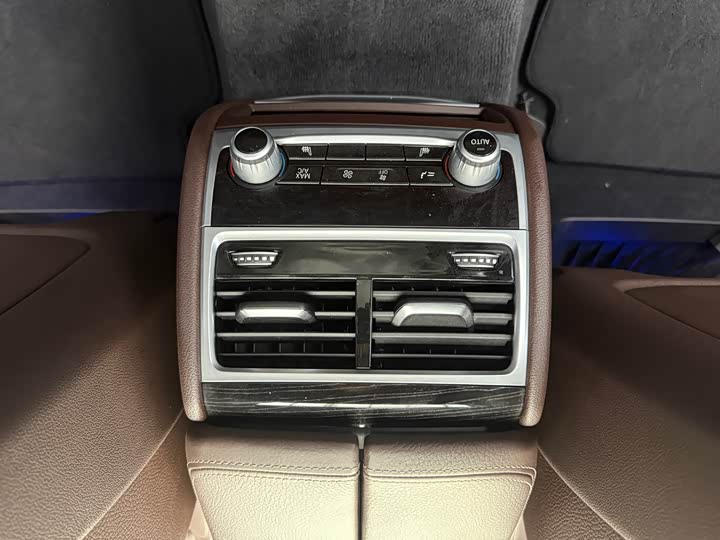 BMW 7-Series 2018 730 Li Leading M — фото 19