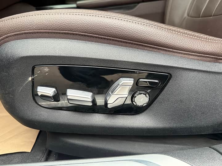 BMW 7-Series 2018 730 Li Leading M — фото 16