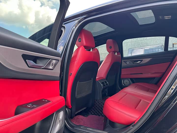 Jaguar XEL 2022 2.0 T 250 PS R-DYNAMIC S — фото 5
