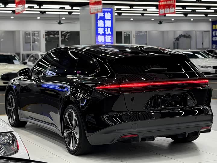 NIO ET 5 T 2024 75k Wh Touring — фото 4