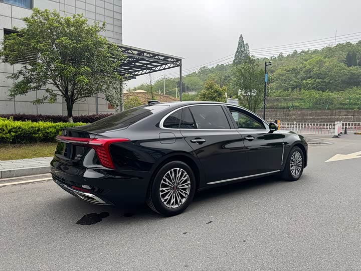 Hongqi H5 2023 1.5 T DCT — фото 5
