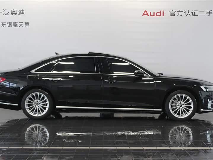 Audi A8 2021 A 8 L 50 TFSI quattro Comfort — фото 4