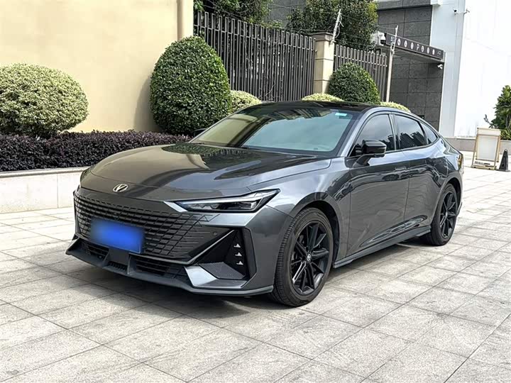 Changan UNI-V 2022 1.5 T Premium