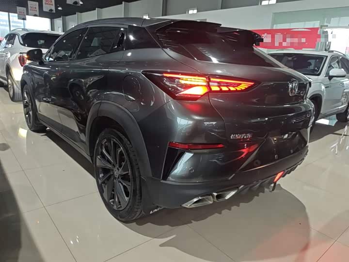 Changan UNI-T 2020 1.5 T Premium — фото 5