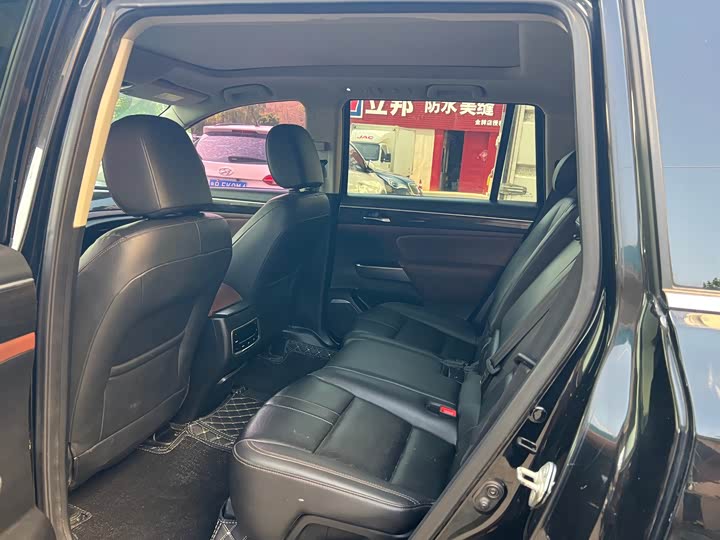 Trumpchi GS8 2017 320 T 2 WD ( ) — фото 8
