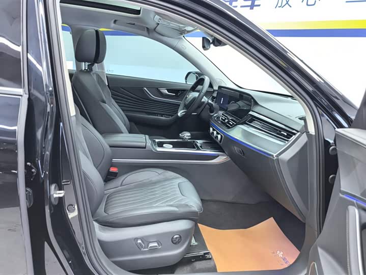 Hongqi HS5 2023 2.0 T Pro — фото 8