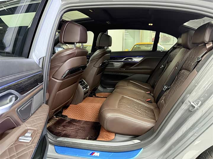 BMW 7-Series 2021 740 Li Leading M — фото 9