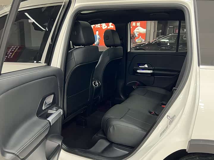 Mercedes-Benz GLB 2023 GLB 220 — фото 11