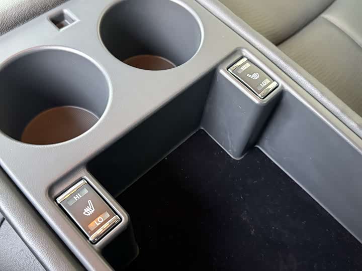 Infiniti Q70 2015 Q 70 L 3.5 L Hybrid — фото 17