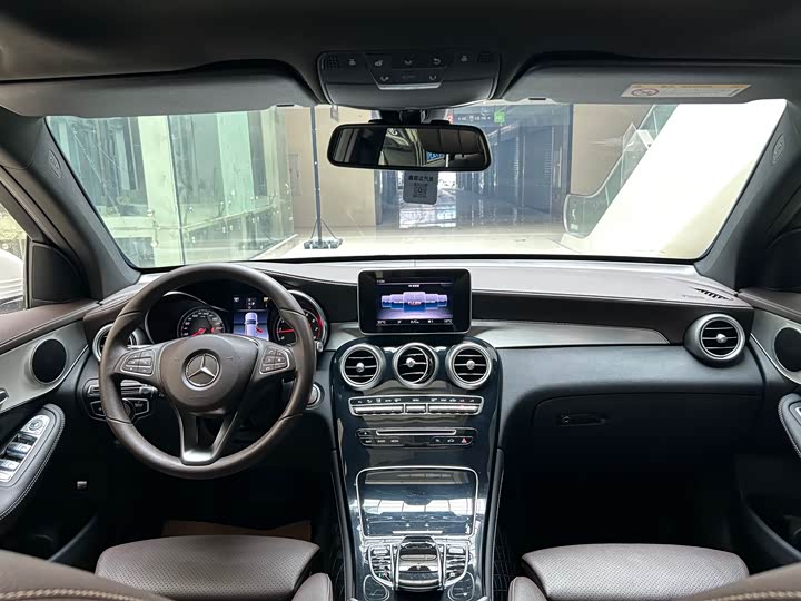 Mercedes-Benz GLC 200 L 4MATIC — фото 9
