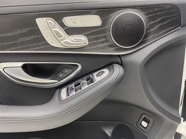 Mercedes-Benz C-Class 2021 C 260 L — фото 25