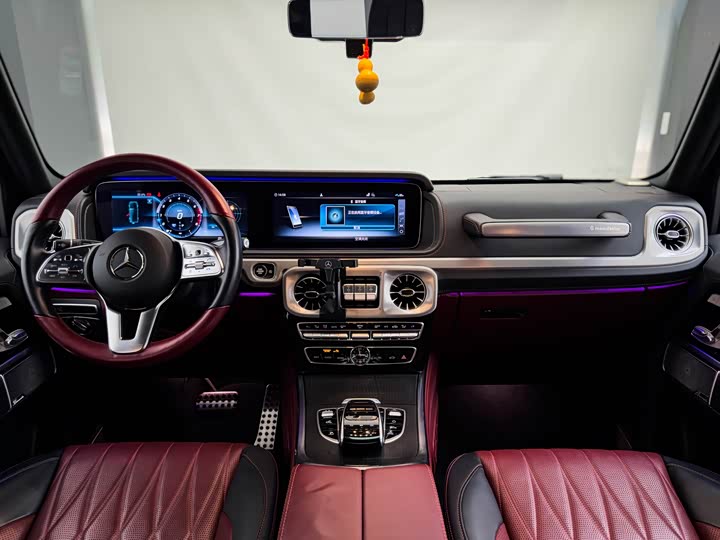 Mercedes-Benz G-Class 2024 G 500 — фото 17