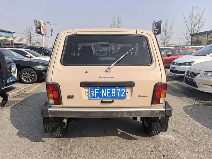 Lada NIVA 2017 1.7 L MT — фото 9