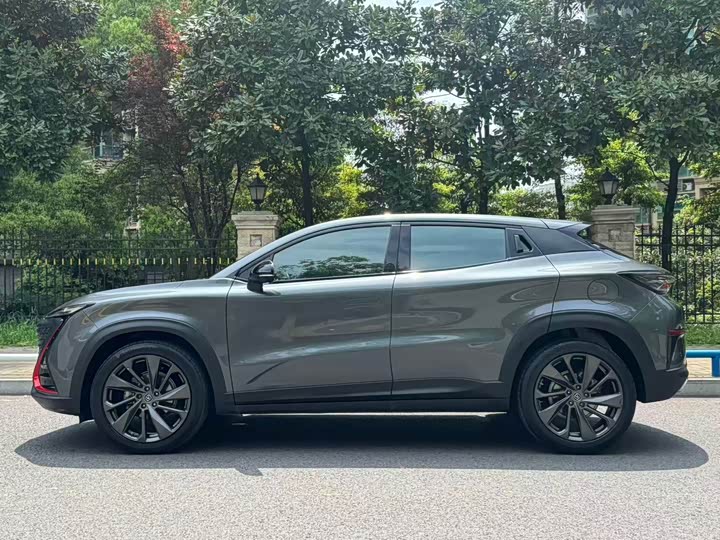 Changan UNI-T 2022 1.5 T Flagship — фото 8