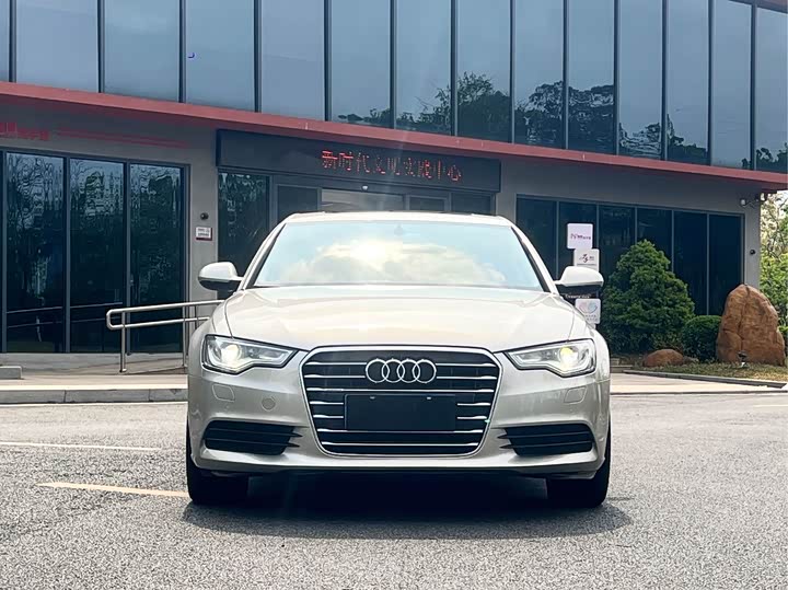 Audi A6L 2015 TFSI — фото 2