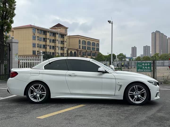 BMW 4-Series 2019 425i M — фото 3