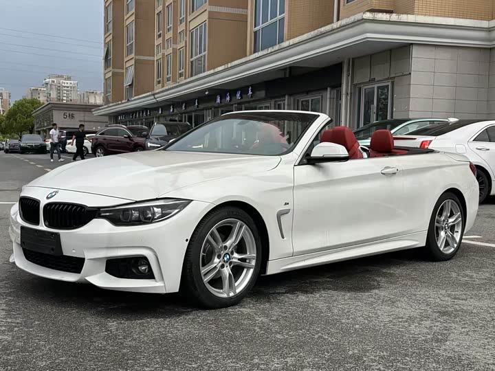 BMW 4-Series 2019 425i M — фото 9