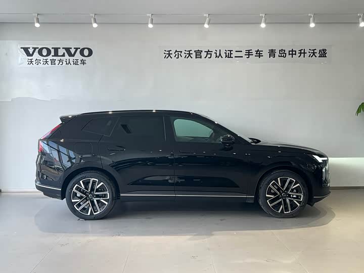 Volvo XC70 Hybrid 2026 4 WD Plus — фото 3