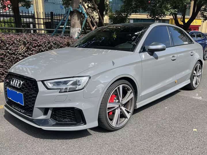 Audi RS3 2017 RS 3 2.5 T Limousine — фото 1
