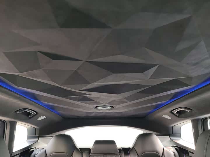 BMW XM 2023 Base — фото 8