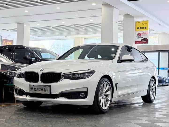 BMW 3-Series 2018 320i — фото 1