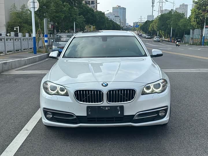 BMW 5-Series 2014 525 Li Leading — фото 2