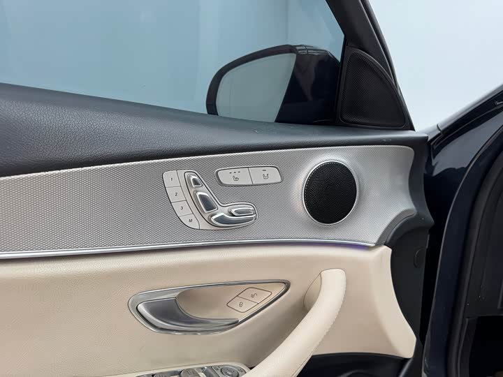 Mercedes-Benz E-Class 2017 E 300 Sport — фото 8