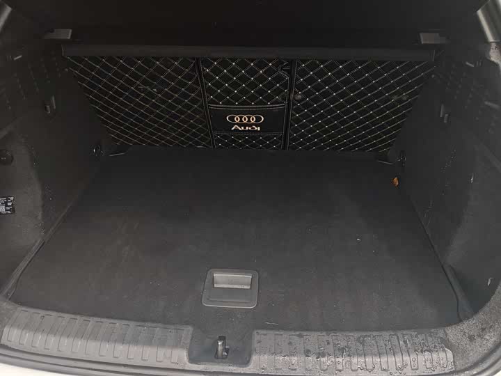 Audi A3 2024 Sportback 35 TFSI Sport — фото 8