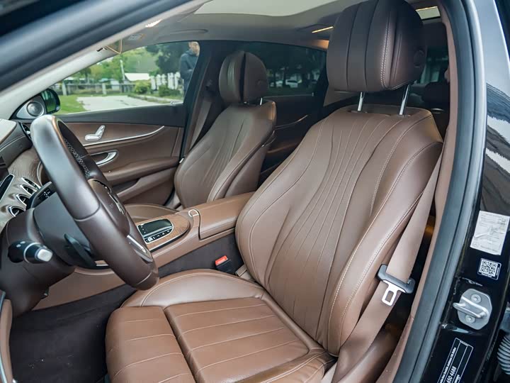 Mercedes-Benz E-Class 2019 E 260 L — фото 10