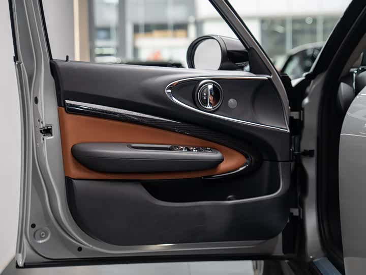 MINI Clubman — фото 16