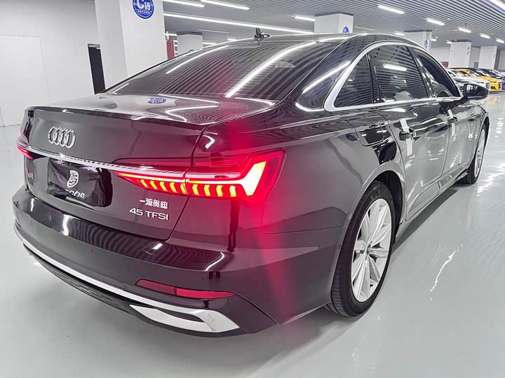 Audi A6L 2023 45 TFSI quattro — фото 17