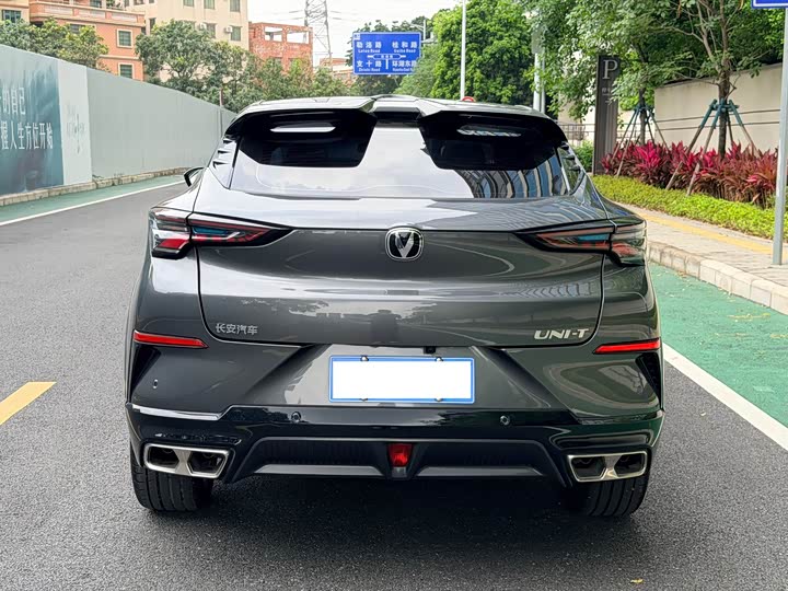 Changan UNI-T 2023 1.5 T Premium — фото 8
