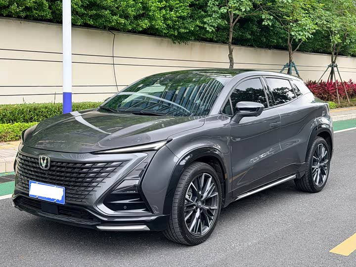 Changan UNI-T 2023 1.5 T Premium — фото 1