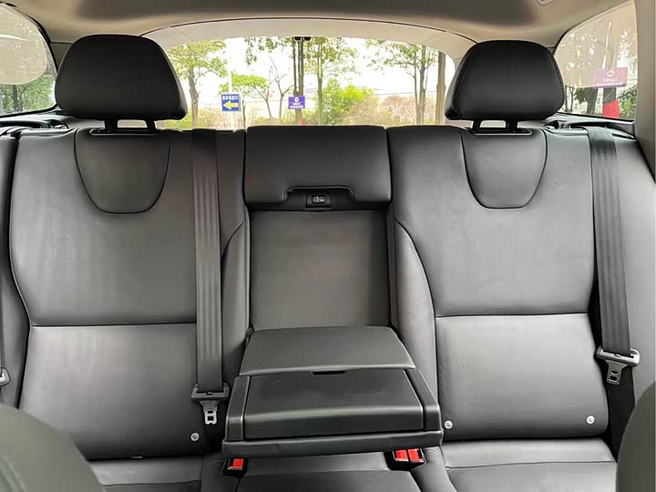 Volvo XC60 2017 T 5 — фото 26